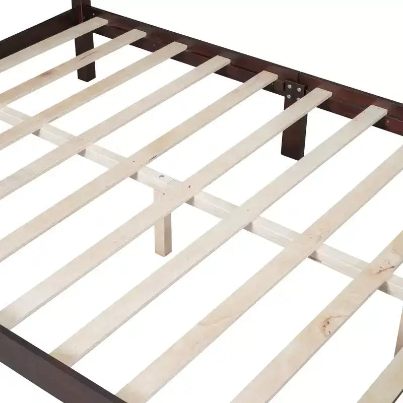Piattaforma letto in noce/legno bianco con testiera, una piazza e mezza/matrimoniale, 1 posto